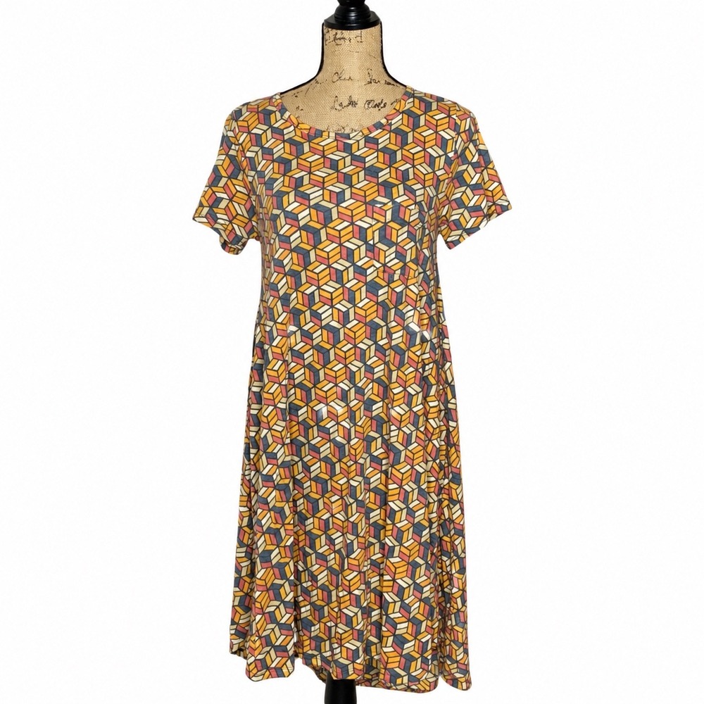 LuLaRoe Carly Dress Small Geometric Cube Print High Low Swing T-Shirt Dress S